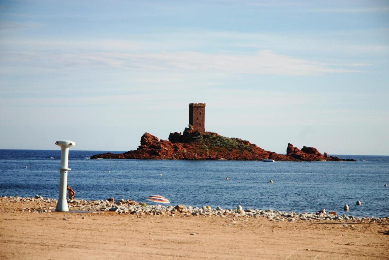 Agay Cap Esterel Village Allee Fleurs - F2 Clim Vue Golf Et Mer - Grande Terrasse Plein Sud Saint-Raphaël Eksteriør billede