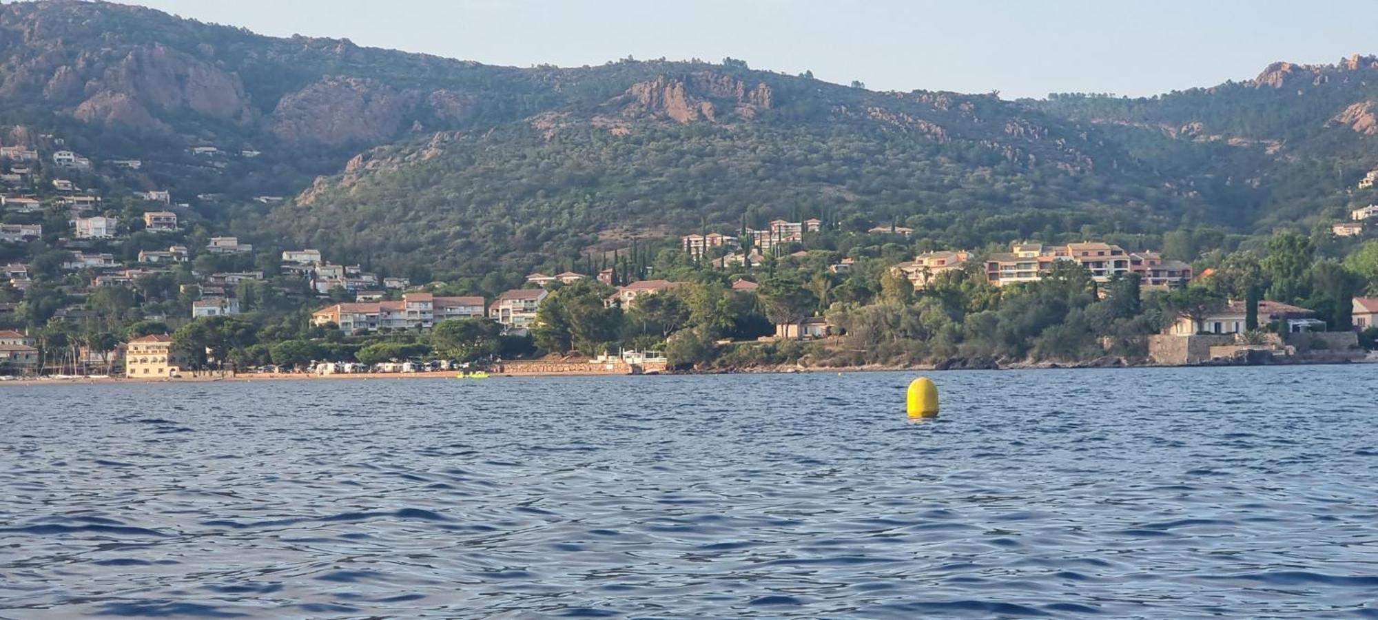 Agay Cap Esterel Village Allee Fleurs - F2 Clim Vue Golf Et Mer - Grande Terrasse Plein Sud Saint-Raphaël Eksteriør billede