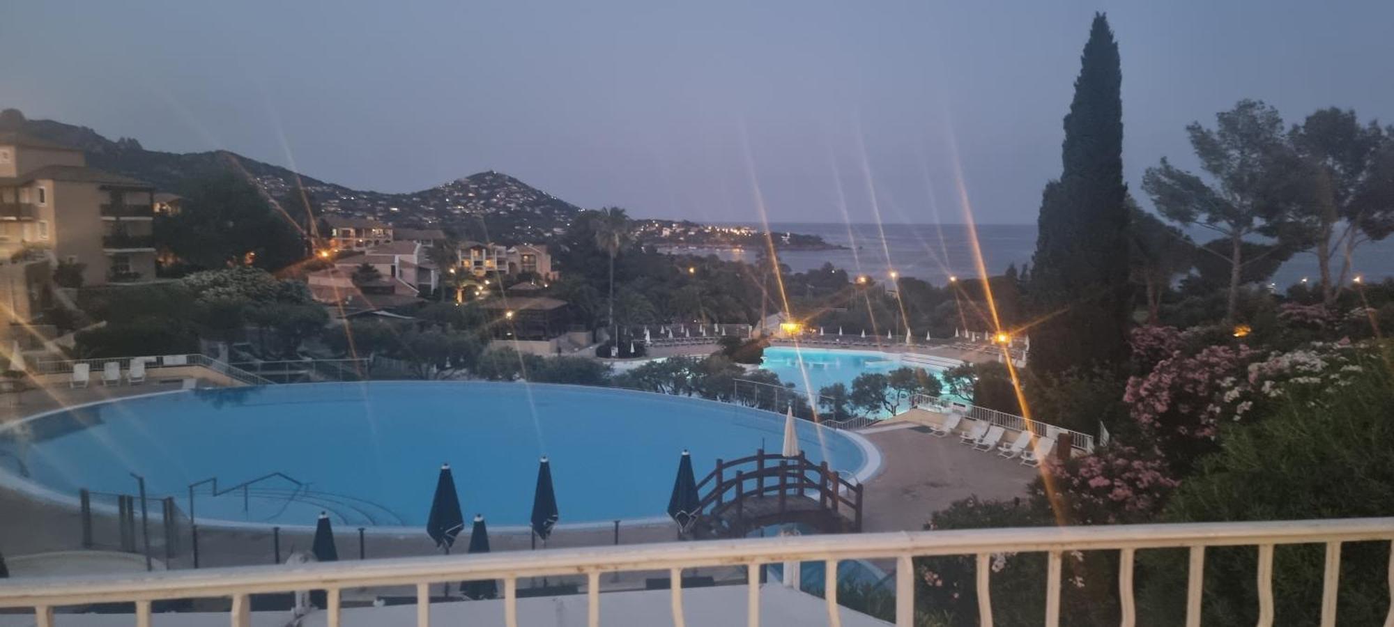 Agay Cap Esterel Village Allee Fleurs - F2 Clim Vue Golf Et Mer - Grande Terrasse Plein Sud Saint-Raphaël Eksteriør billede