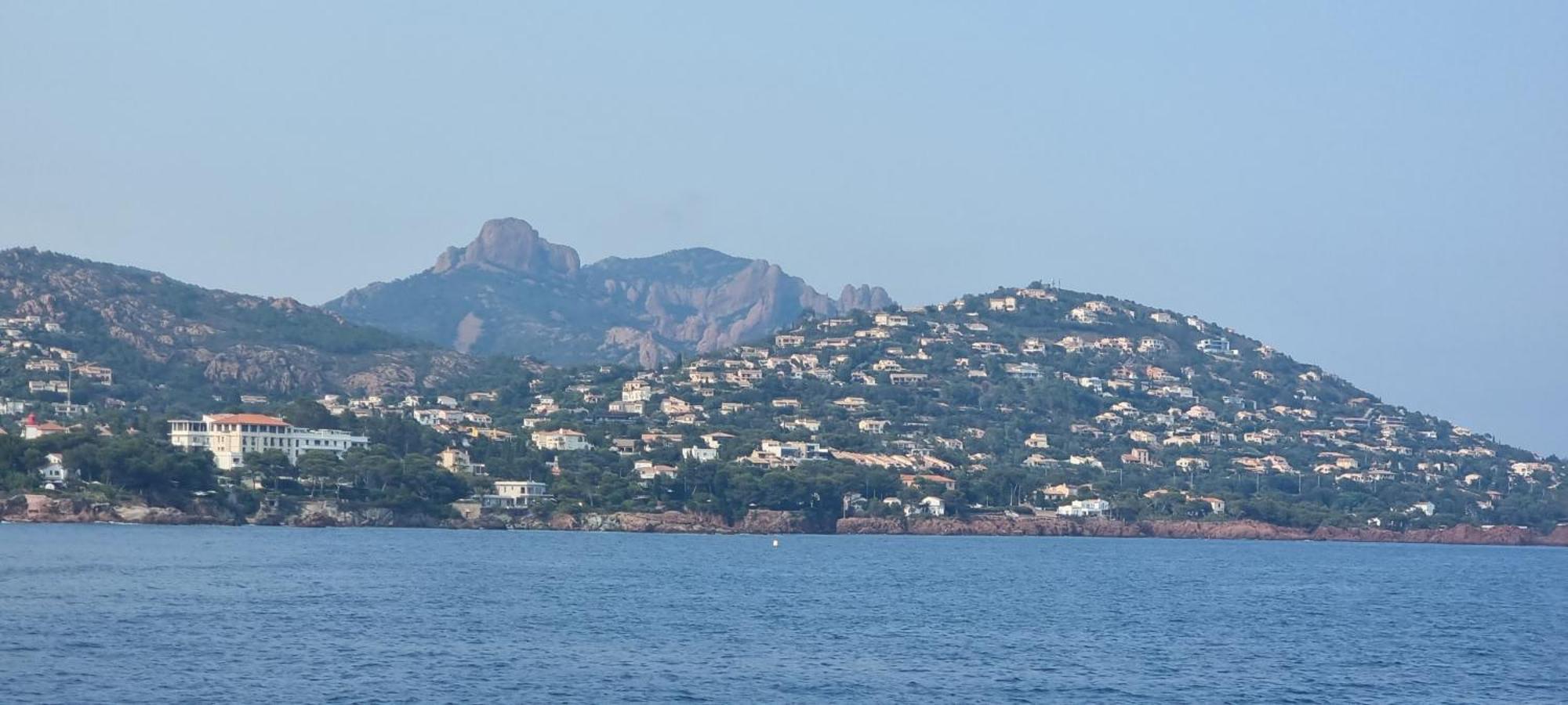 Agay Cap Esterel Village Allee Fleurs - F2 Clim Vue Golf Et Mer - Grande Terrasse Plein Sud Saint-Raphaël Eksteriør billede