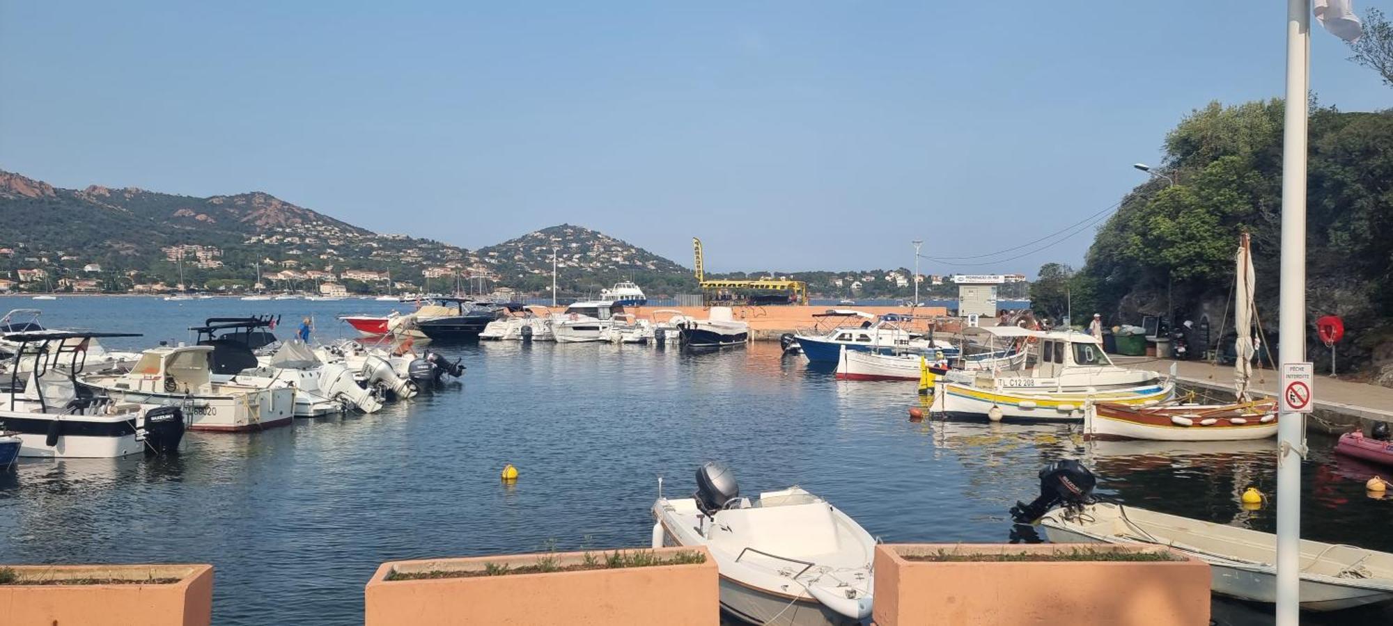 Agay Cap Esterel Village Allee Fleurs - F2 Clim Vue Golf Et Mer - Grande Terrasse Plein Sud Saint-Raphaël Eksteriør billede