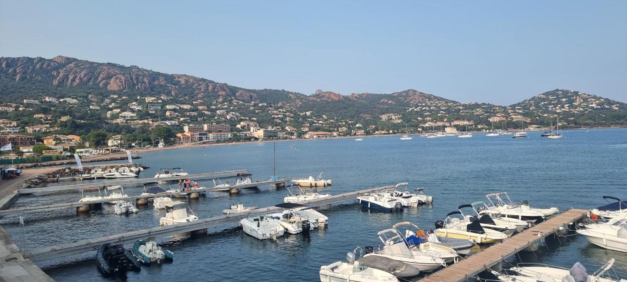 Agay Cap Esterel Village Allee Fleurs - F2 Clim Vue Golf Et Mer - Grande Terrasse Plein Sud Saint-Raphaël Eksteriør billede