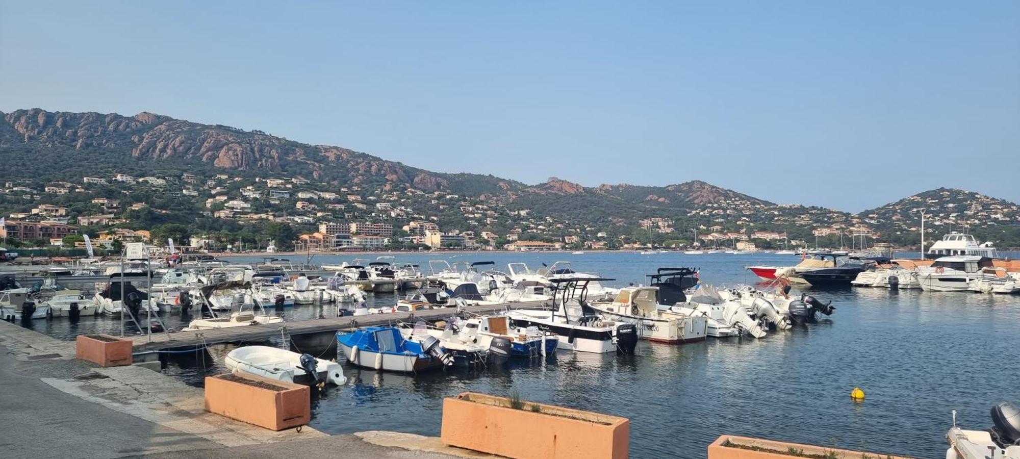 Agay Cap Esterel Village Allee Fleurs - F2 Clim Vue Golf Et Mer - Grande Terrasse Plein Sud Saint-Raphaël Eksteriør billede
