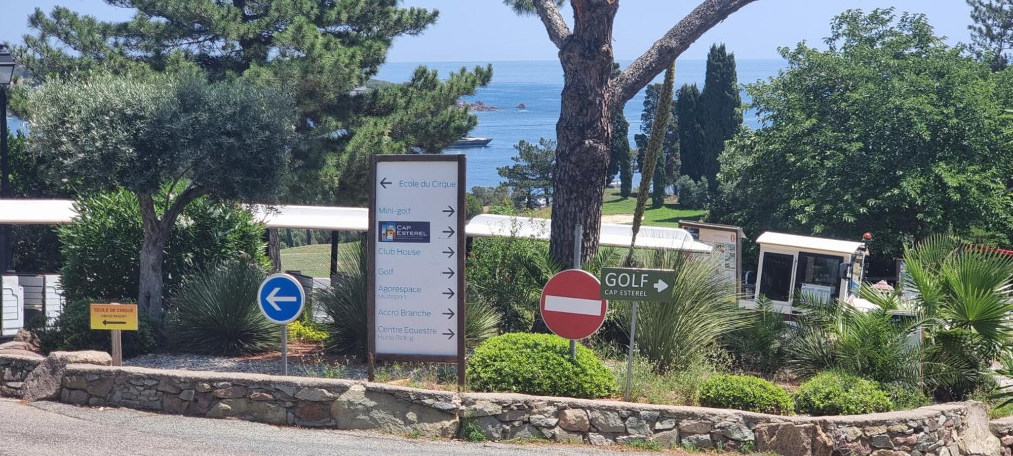 Agay Cap Esterel Village Allee Fleurs - F2 Clim Vue Golf Et Mer - Grande Terrasse Plein Sud Saint-Raphaël Eksteriør billede