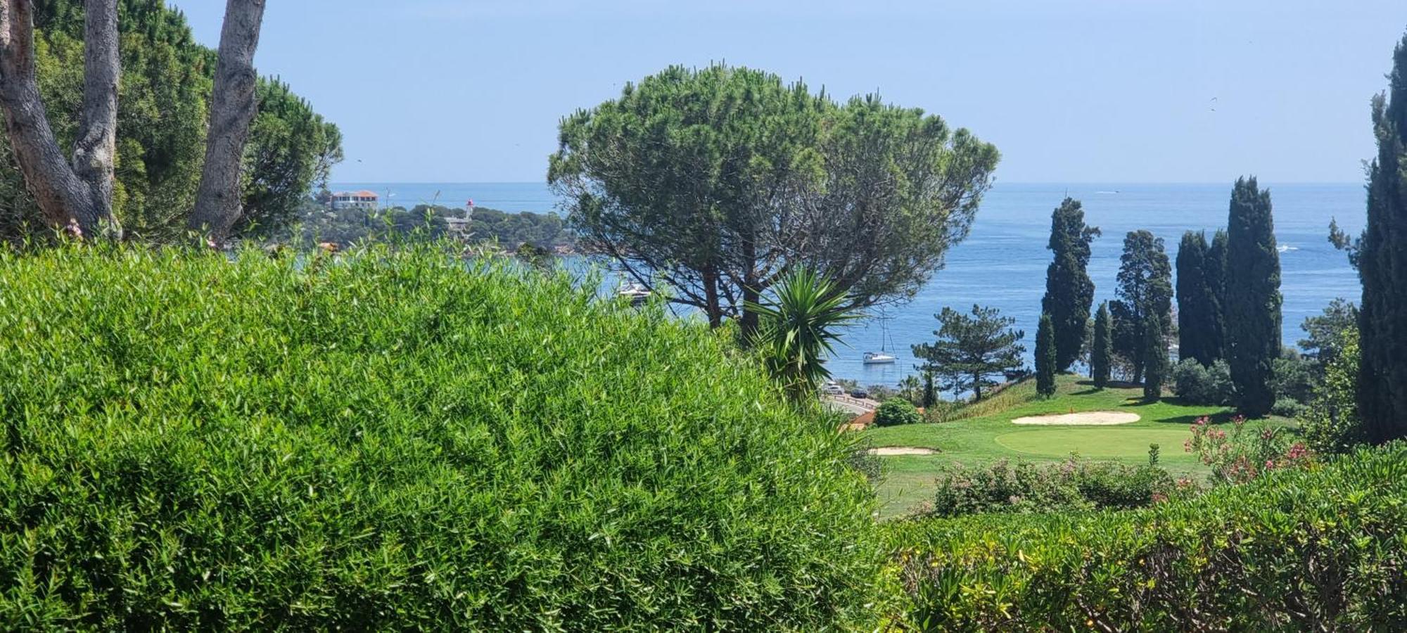 Agay Cap Esterel Village Allee Fleurs - F2 Clim Vue Golf Et Mer - Grande Terrasse Plein Sud Saint-Raphaël Eksteriør billede