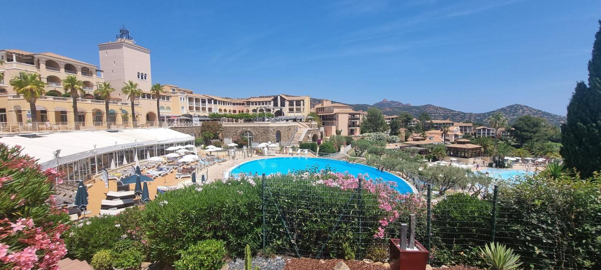 Agay Cap Esterel Village Allee Fleurs - F2 Clim Vue Golf Et Mer - Grande Terrasse Plein Sud Saint-Raphaël Eksteriør billede