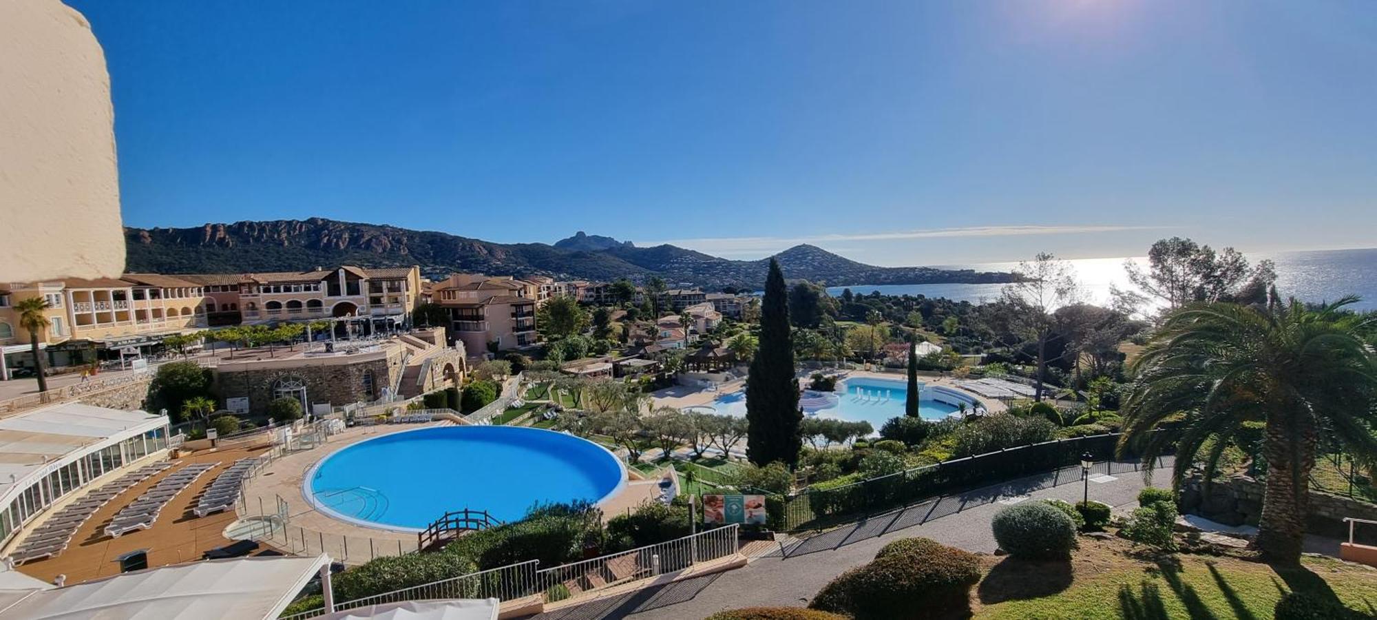 Agay Cap Esterel Village Allee Fleurs - F2 Clim Vue Golf Et Mer - Grande Terrasse Plein Sud Saint-Raphaël Eksteriør billede