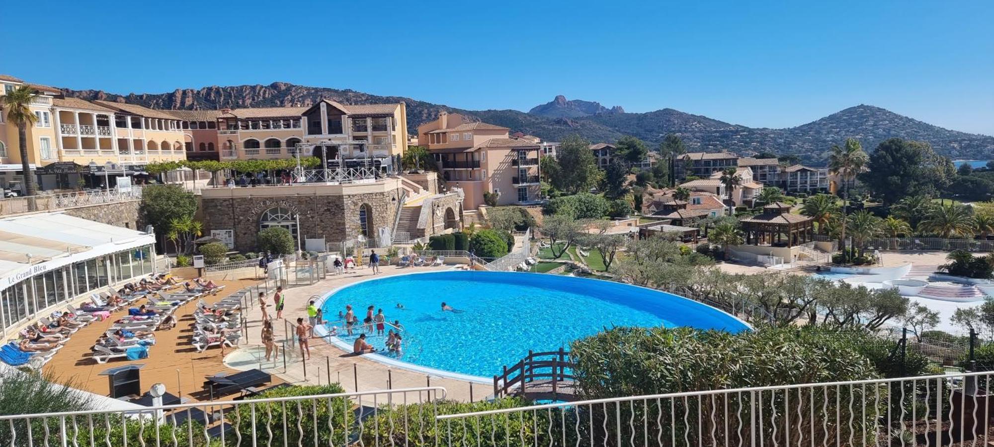 Agay Cap Esterel Village Allee Fleurs - F2 Clim Vue Golf Et Mer - Grande Terrasse Plein Sud Saint-Raphaël Eksteriør billede