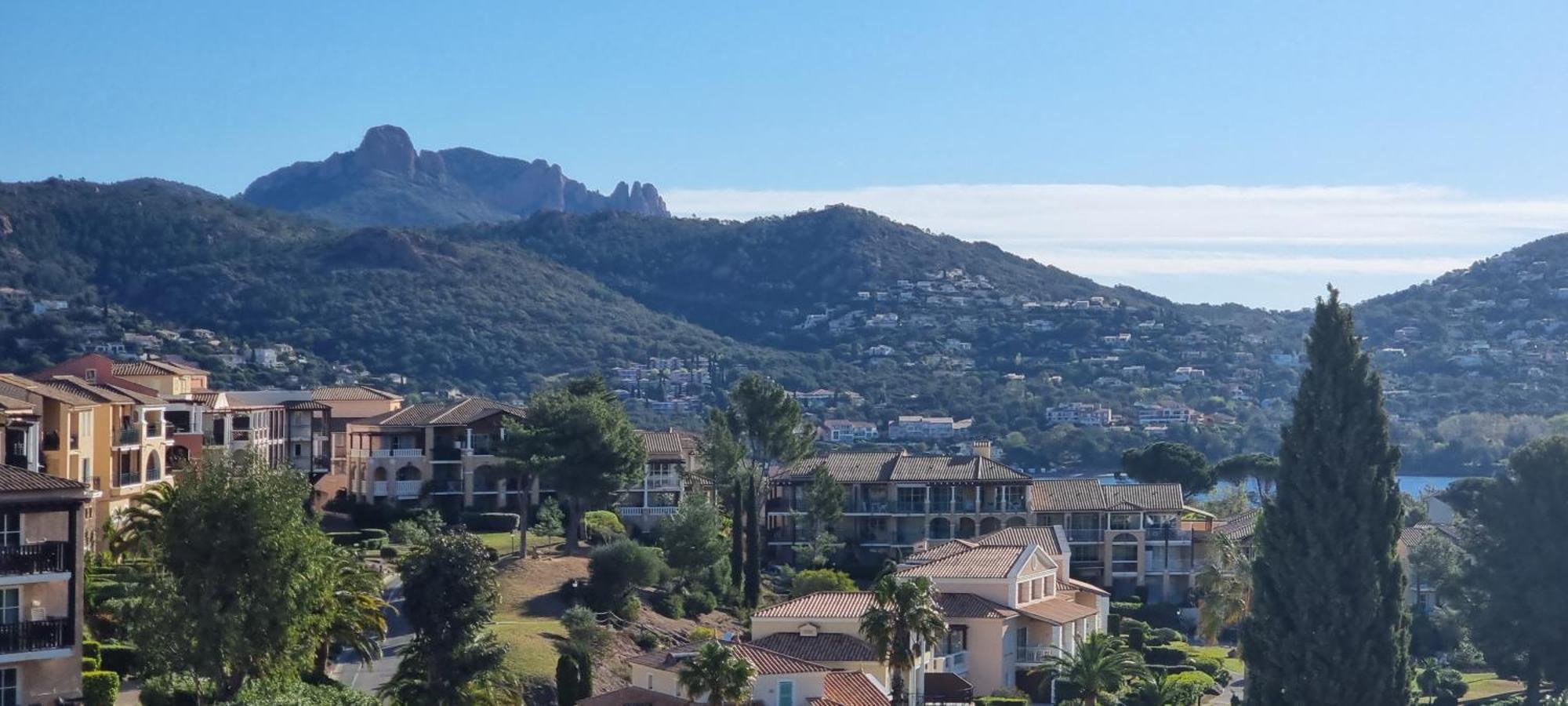 Agay Cap Esterel Village Allee Fleurs - F2 Clim Vue Golf Et Mer - Grande Terrasse Plein Sud Saint-Raphaël Eksteriør billede